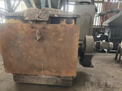出售1.5噸串聯中頻爐，九成新，低壓380V圖2