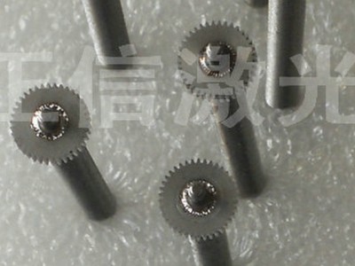 三軸聯(lián)動金屬齒輪連續(xù)激光焊接機(jī)圖3